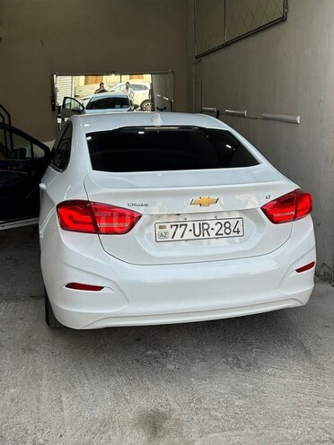 Chevrolet Cruze-2