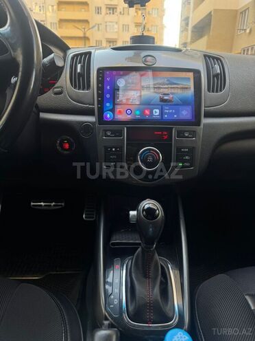Kia Cerato-5