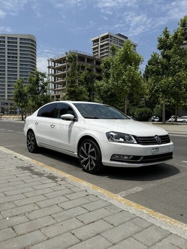 Volkswagen Passat-6