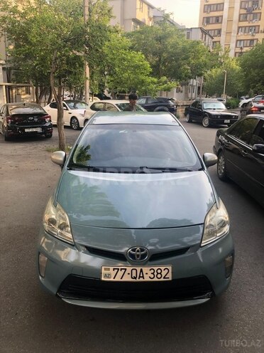 Toyota Prius-1
