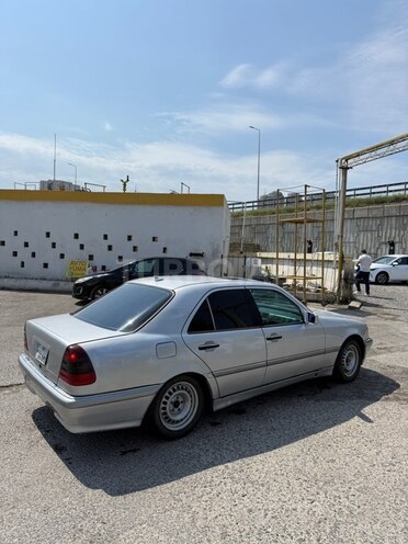 Mercedes C 230-3
