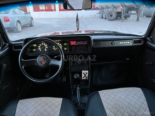 LADA (VAZ) 2107-13