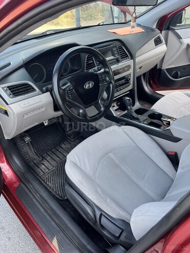 Hyundai Sonata-6