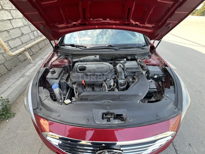Hyundai Sonata-13