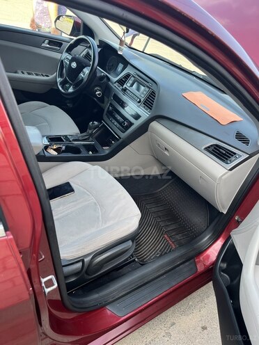 Hyundai Sonata-10