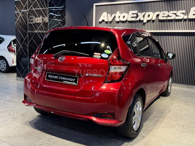 Nissan Note-4