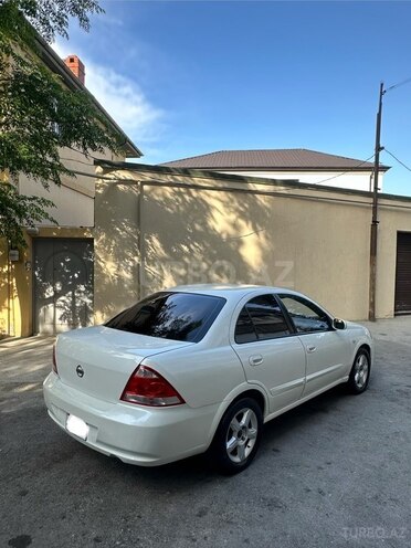 Nissan Sunny-5