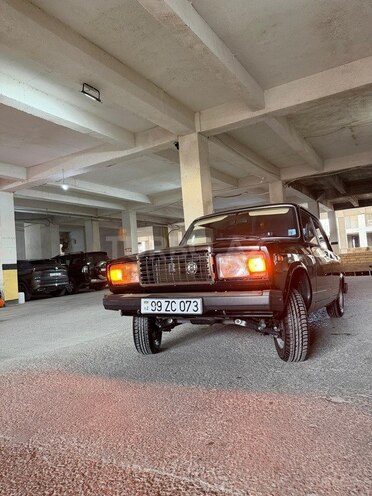 LADA (VAZ) 2107-1