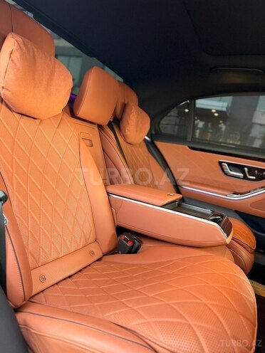 Mercedes S 500 4MATIC-14
