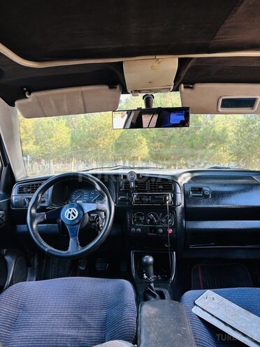 Volkswagen Golf-7