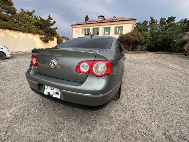 Volkswagen Passat-11