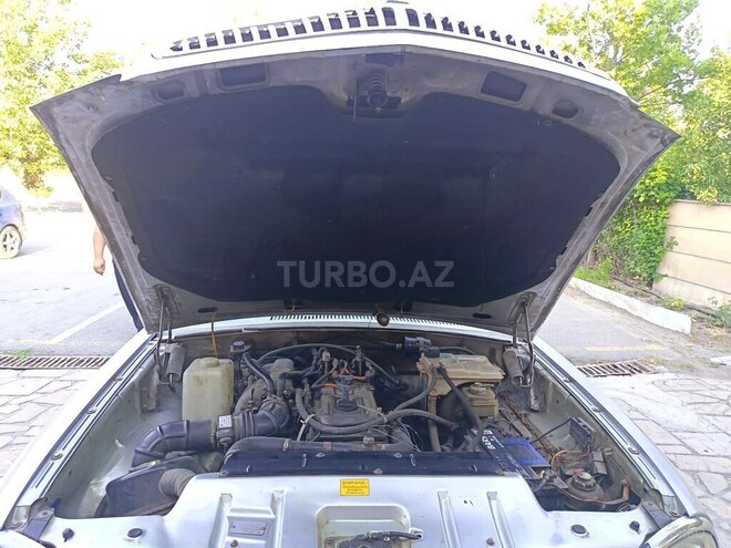 GAZ 31105 "Volga"-13