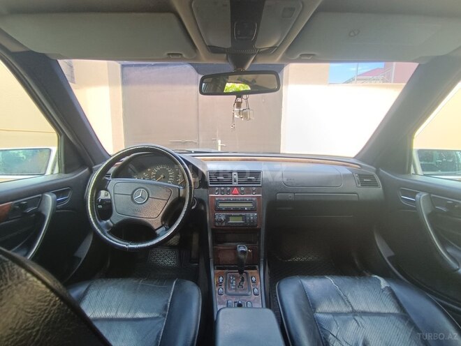 Mercedes C 240-6