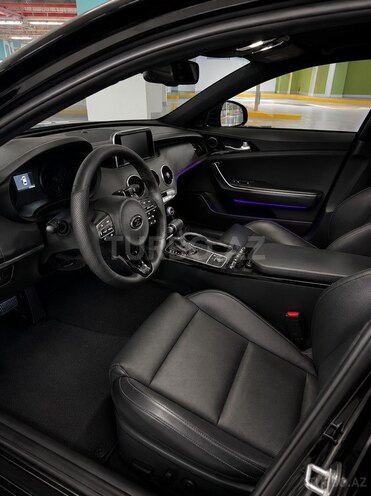 Kia Stinger-8