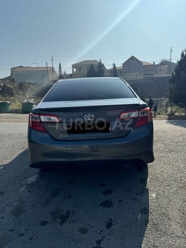 Toyota Camry-2