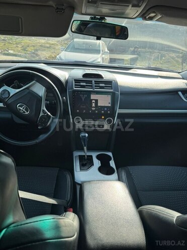 Toyota Camry-6
