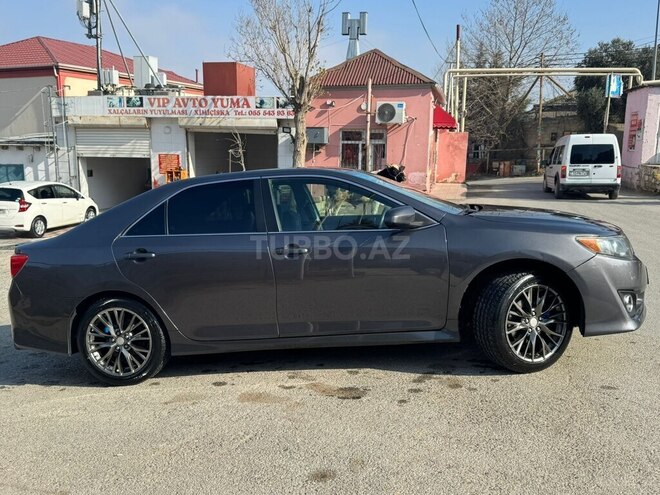 Toyota Camry-4