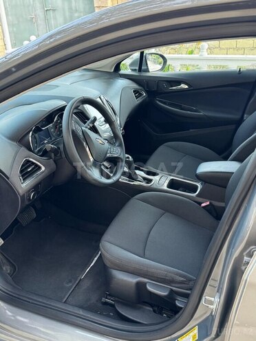 Chevrolet Cruze-8