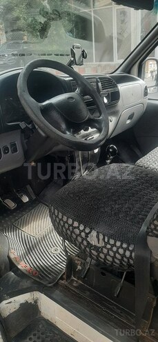 Ford Transit-8