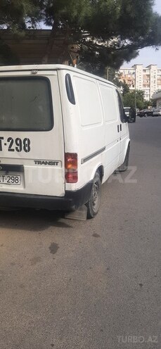 Ford Transit-2