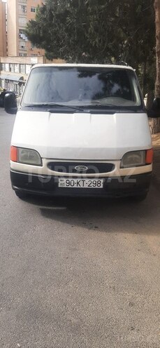 Ford Transit-1