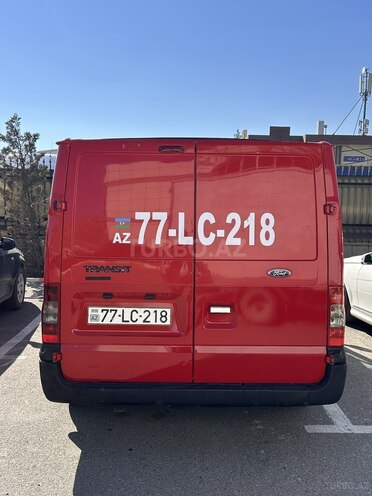 Ford Transit-4