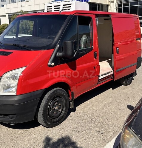 Ford Transit-2