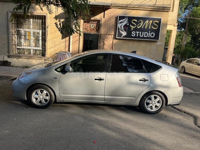 Toyota Prius-10