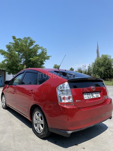 Toyota Prius-2