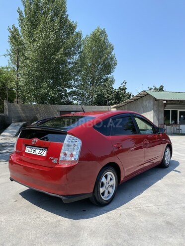Toyota Prius-8