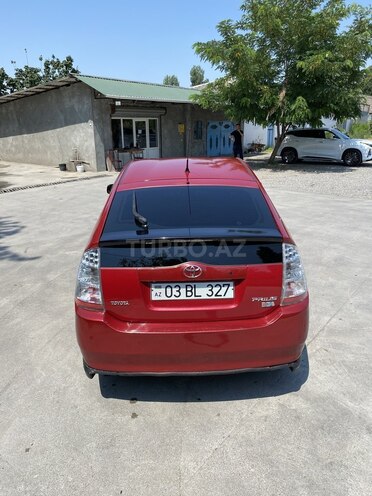Toyota Prius-5