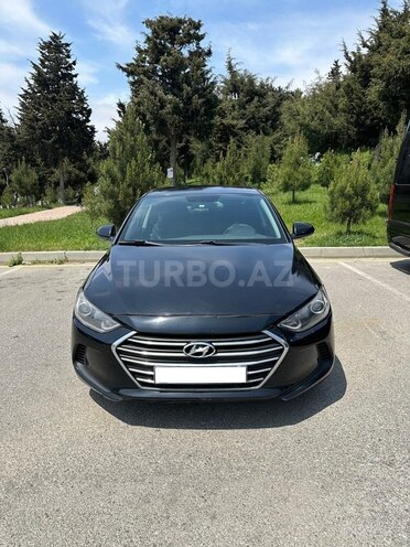 Hyundai Elantra-1
