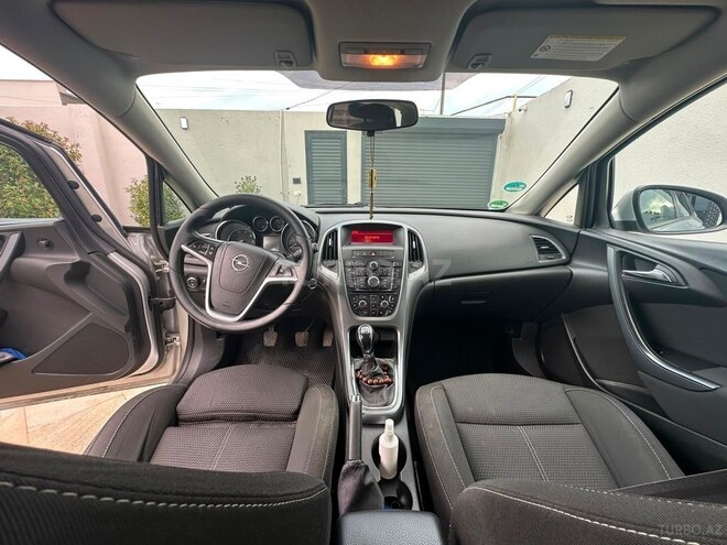 Opel Astra-4