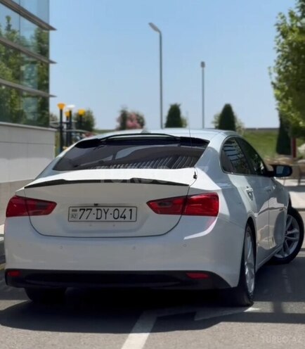 Chevrolet Malibu-5