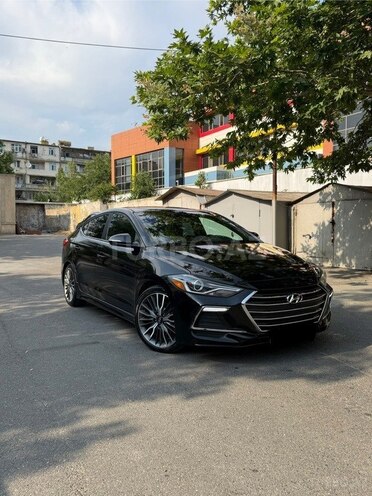 Hyundai Elantra-4