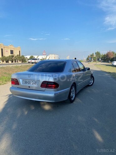 Mercedes E 220-6