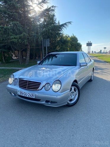 Mercedes E 220-8