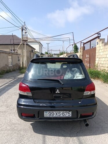 Mitsubishi Airtrek-2