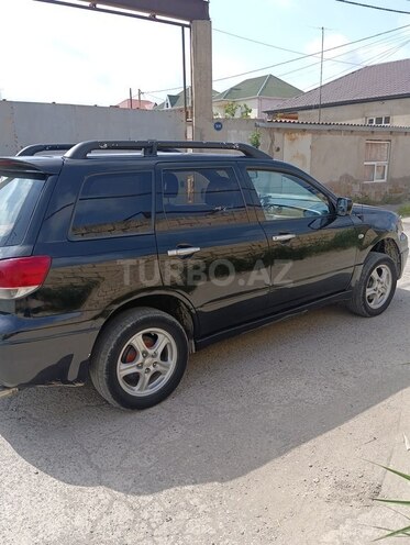 Mitsubishi Airtrek-4