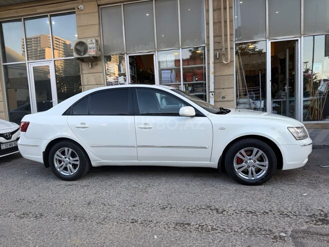 Hyundai Sonata-9