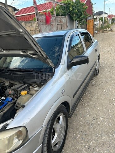 Opel Astra-10