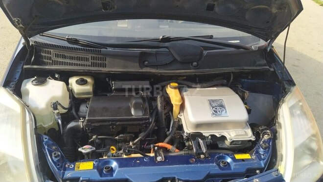 Toyota Prius-7