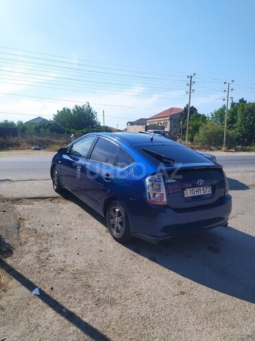 Toyota Prius-2