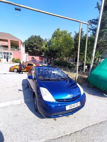 Toyota Prius-1