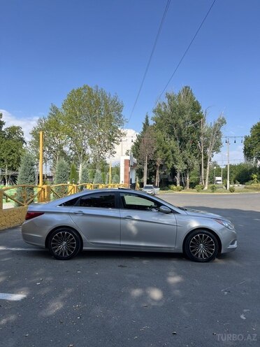 Hyundai Sonata-3