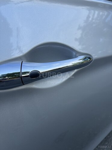Hyundai Sonata-15