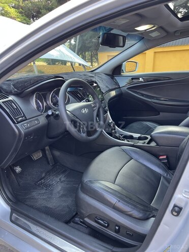Hyundai Sonata-9