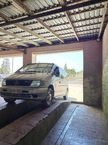 Mercedes Vito 112 CDI-1