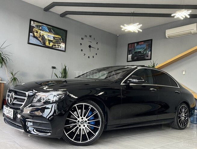 Mercedes E 300-5