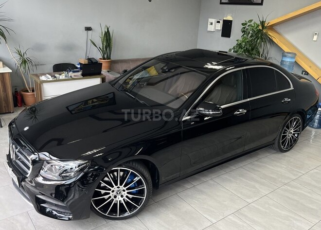 Mercedes E 300-6